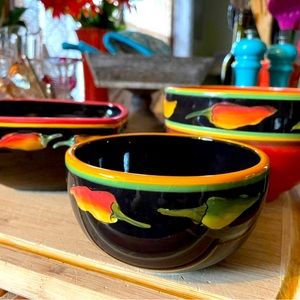 Set of 3 dip/serving bowls chili pepper design